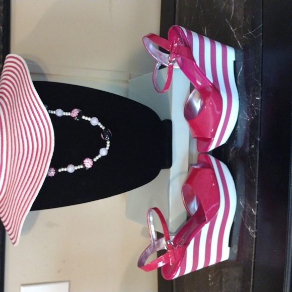 Jessica Simpson Sandals - Picture 6 of 10